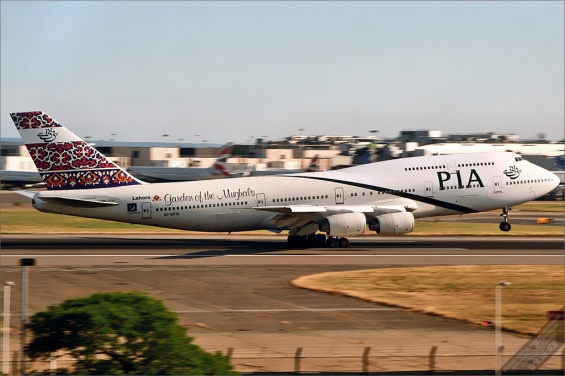 AP-BFW-PIA-2006-06-24EGLL