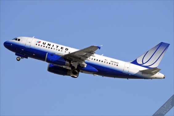 N813UA-UAL-2012-03-02KLAX