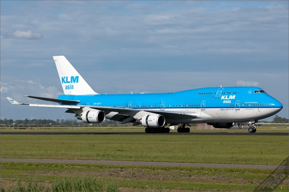PH-BFY-KLM-2011-07-06EHAM