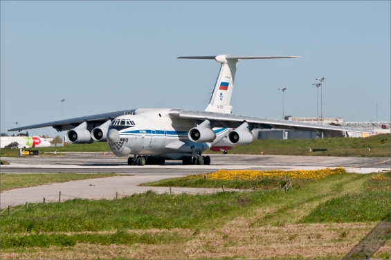 RA-76638-Russian Air Force-2010-04-04LPPT