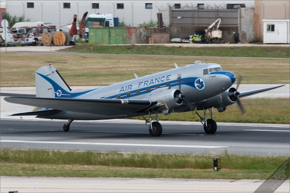 F-AZTE_F-BBBE-AFR-2011-05-17LPPT