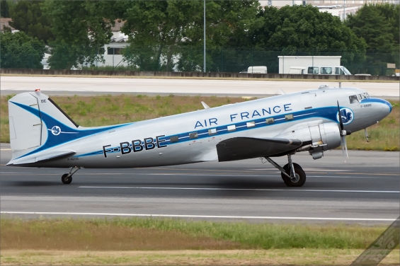 F-AZTE_F-BBBE-AFR-2011-05-17LPPT